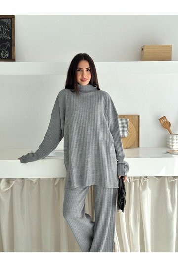 Balıkçı Yaka Düğme Detaylı Triko Takım