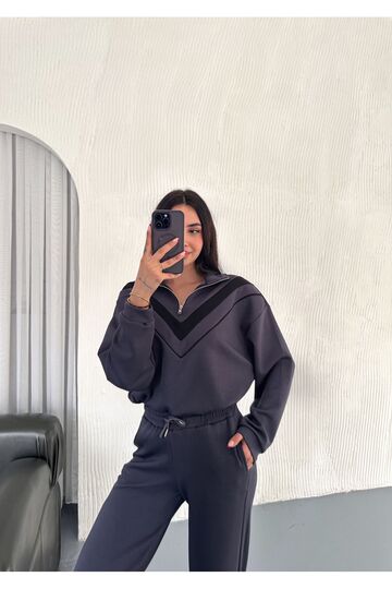 Dik Yaka Yarım Fermarlı Garnili Modal Kumaş Takım