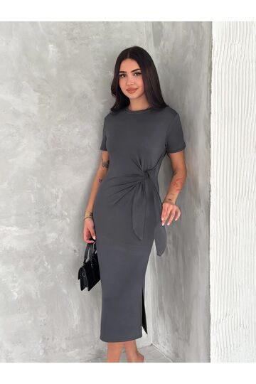 Yumuşak Doku Fiyonk Detaylı Modal Kumaş Midi Elbise