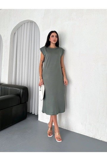 YUMUŞAK DOKU YIRTMAÇLI VATKALI MODAL KUMAŞ MİDİ ELBİSE Doku