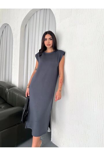 Yumuşak Doku Yırtmaçlı Vatkalı Modal Kumaş Midi Elbise Doku