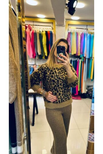Kadın Leopar Desenli Yün Karışımlı Triko Kazak