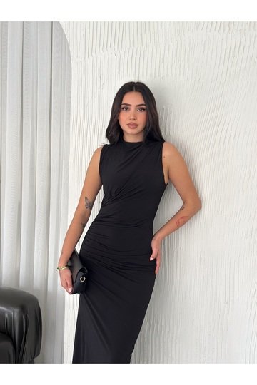 DRAPELİ VATKALI KOLSUZ YIRTMAÇLI SANDY KUMAŞ ELBİSE