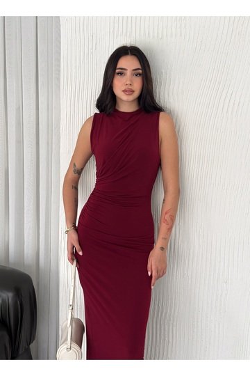 DRAPELİ VATKALI KOLSUZ YIRTMAÇLI SANDY KUMAŞ ELBİSE