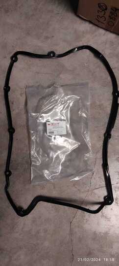 UST KAPAK CONTASI LASTIK VW TOUAREG PORSCHE 3.0 AZZ