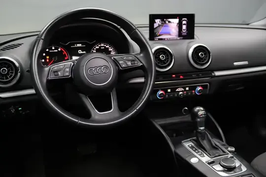 Siyah AUDİ - A3 TFSI