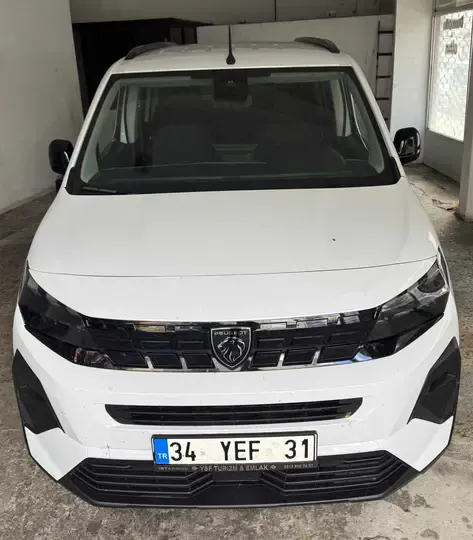Peugeot Rifter Beyaz